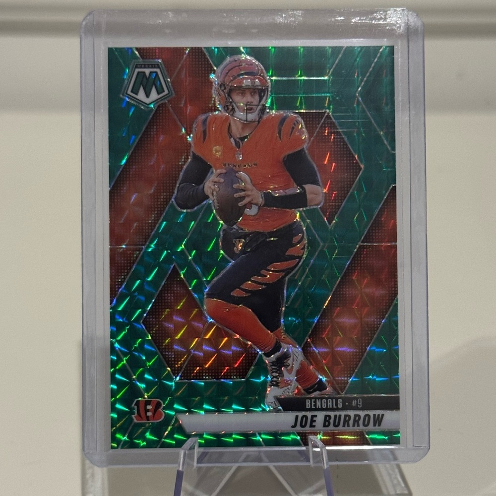 🔥 2025 Joe Burrow Panini Mosaic Orange and Green Prizm. Cincinnati bengals